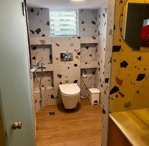 Modern Downtown Retimno