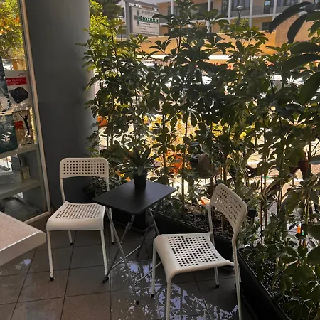 Modern Downtown Apartmán