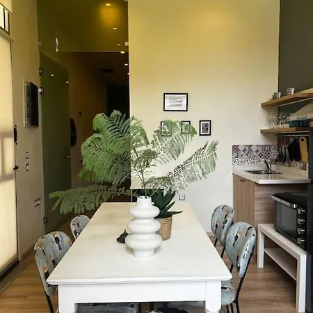 아파트 Modern Downtown