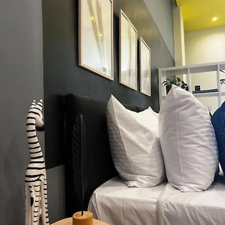 Modern Lux Downtown *