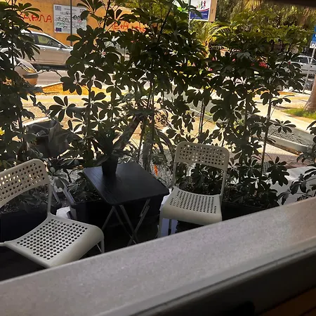 Modern Downtown Apartment